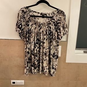 Black white taupe Top